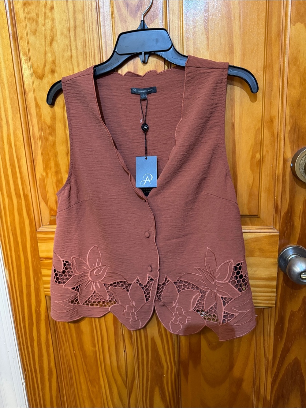Adrianna Papell Rust Brown Scalloped Floral Cutout Sleeveless Camisole